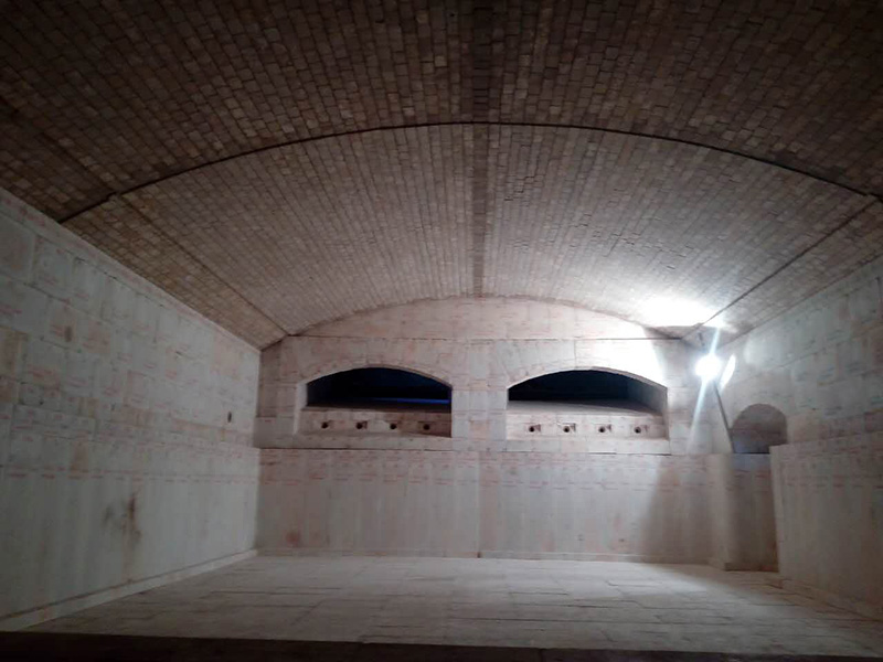 Glass furnace construction